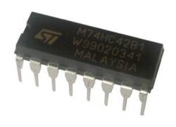Logic gate 74HC42 DIP16